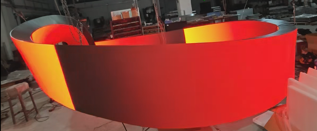 西安莫比乌斯环户内地标 LED 显示屏控制系统项目