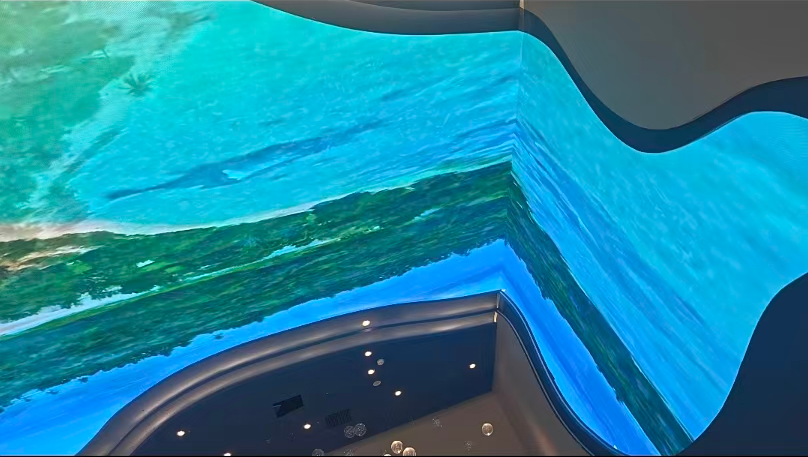 海安金陵大酒店超大巨型拐角天幕异形 LED 显示项目